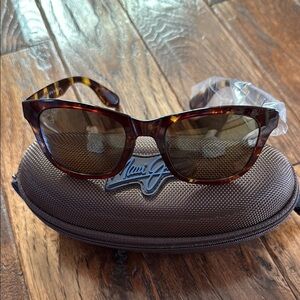 Maui Jim Brown Tortoise Sunglasses Hana Bay NEW